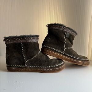 Laidback London Nyali Black Suede Boots Size 38